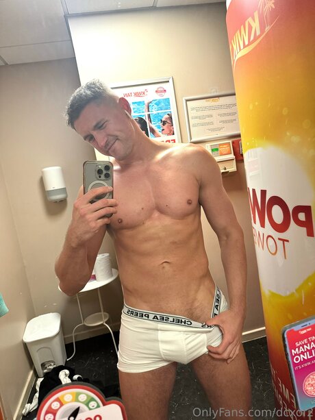 Dcxof2 nackt sex bild