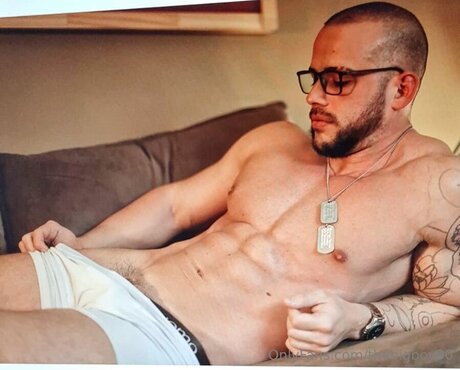 Thebigboy90 kostenlose nackte fotos