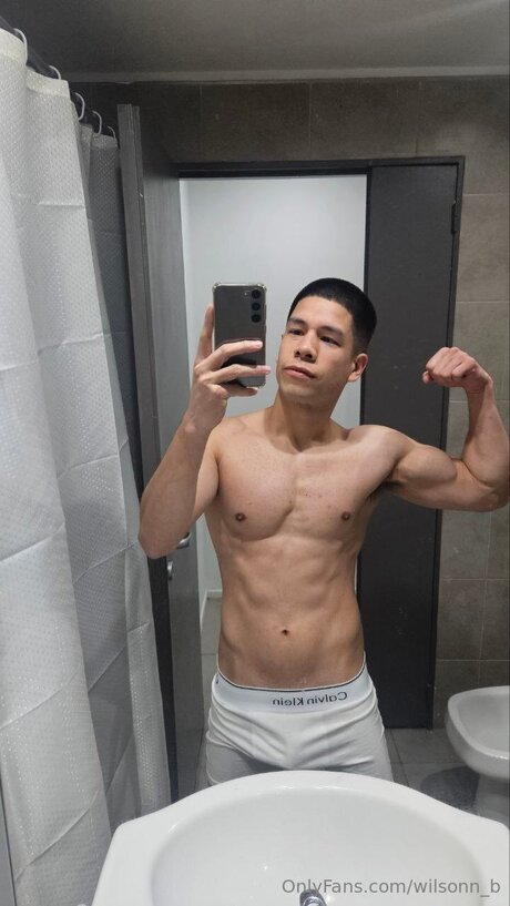 Wilsonn B porno xxx fotos