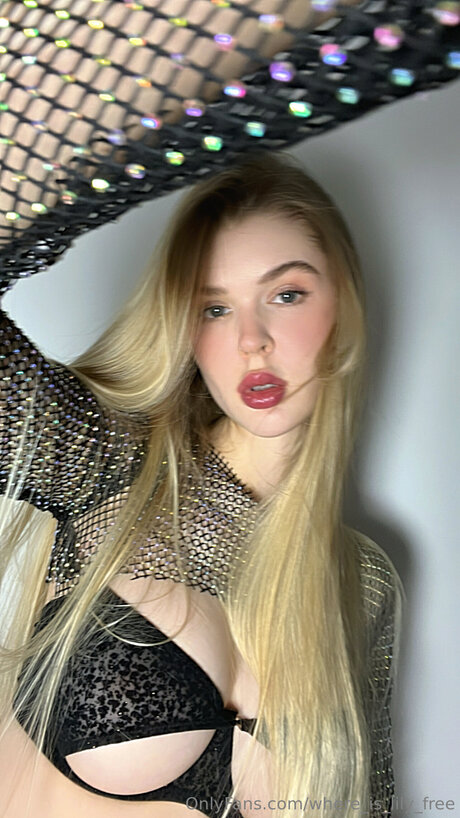 Where Is Lily Free sexy schöne foto