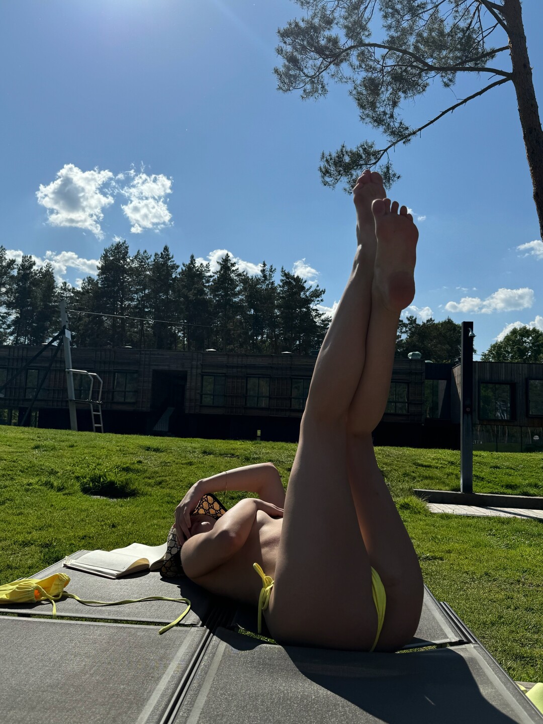 Juliaycht nacktheit erwachsene fotos