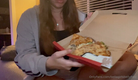 Bellagirlsbellyfree heiße schöne archiv