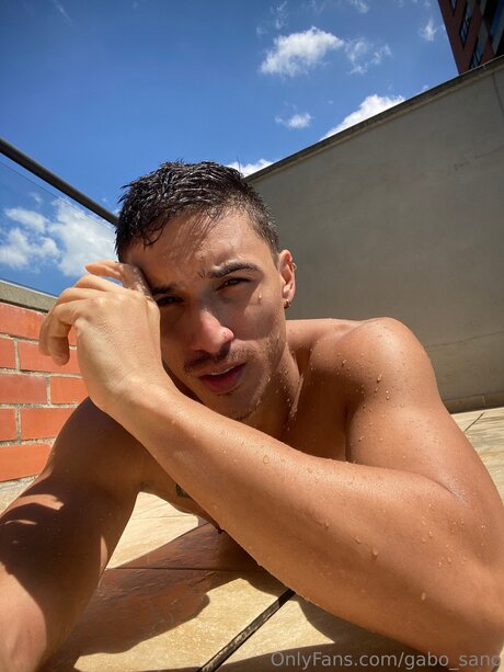 Gabo Sano1 model top foto
