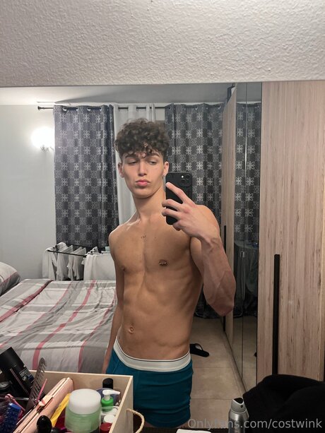 Xcost model porno bild