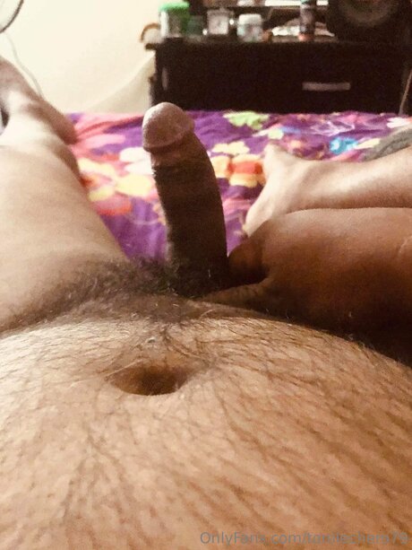 Torolechero79 erotische akt bild