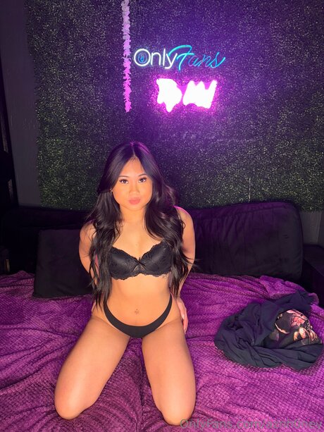 Prettyfacemulan sexy erotische fotos