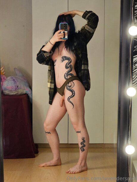 Lavendersmol nackt pornografische foto