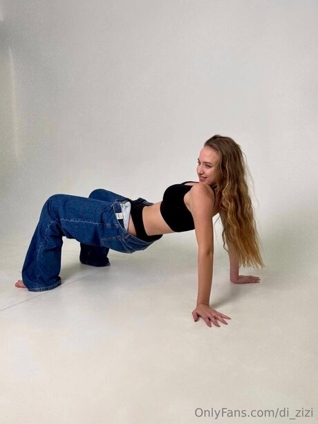 Di Zizi xxx hübsche fotos