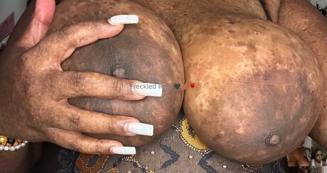 plus size onlyfans erwachsene nackt bild