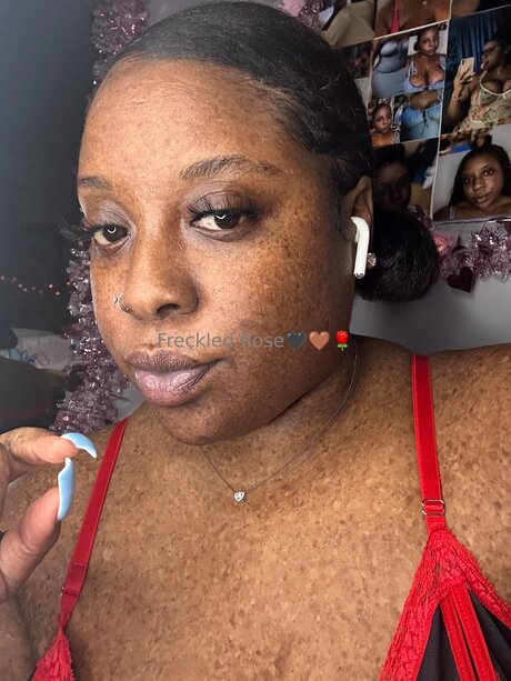tattoo onlyfans erwachsene nackt bild