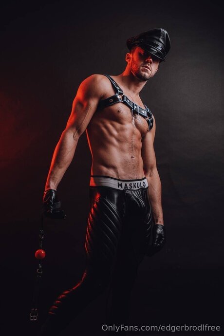 Edgerbrodlfree pornostar nackt bild