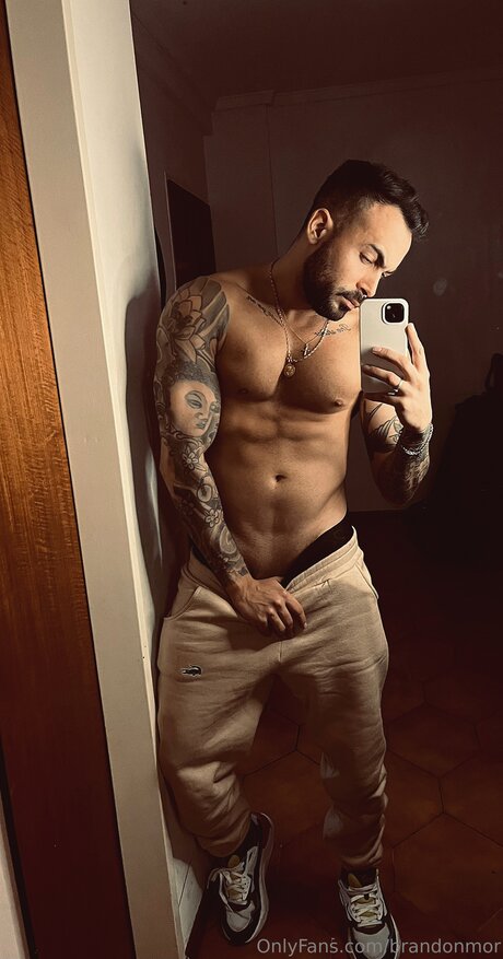 Brandonmor porno schöne bilder
