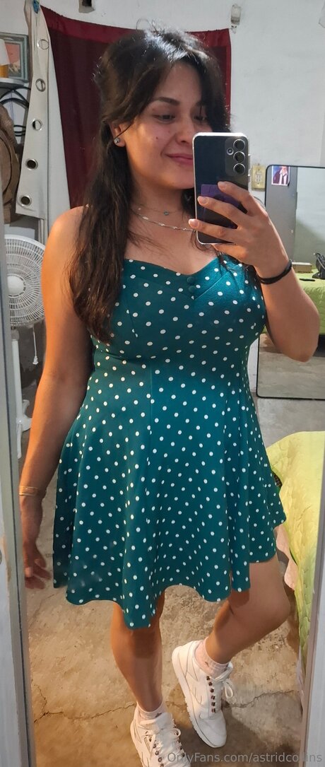 Astridcollins erwachsene schöne bild