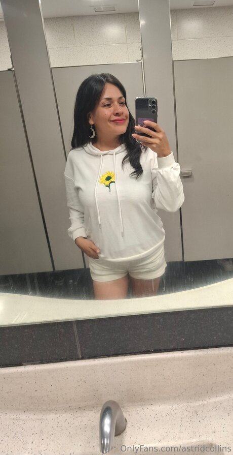 Astridcollins sexy top bilder