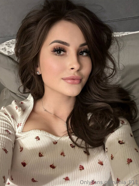 Mia 911 porno erotische foto