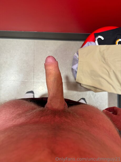 Uncutmnguy21 heiße exklusive fotos