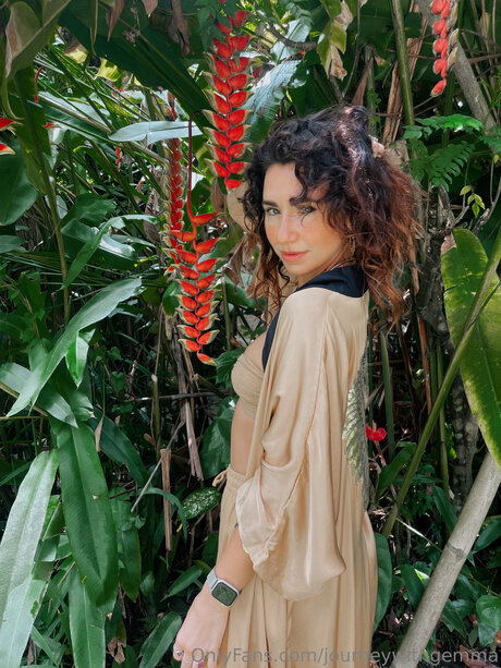 Journeywithgemma pornostar nette bilder