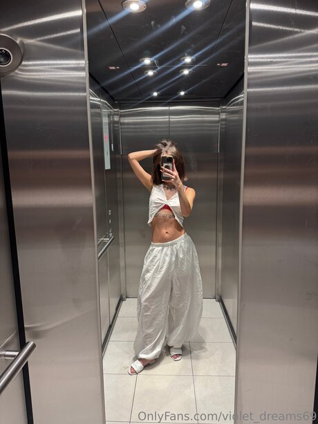 Violet Dreams69 porno schöne fotos