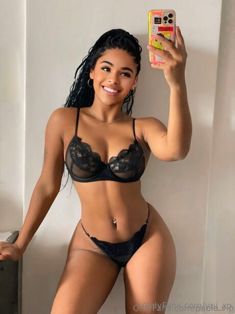 Yui Xo exklusive nacktheit foto