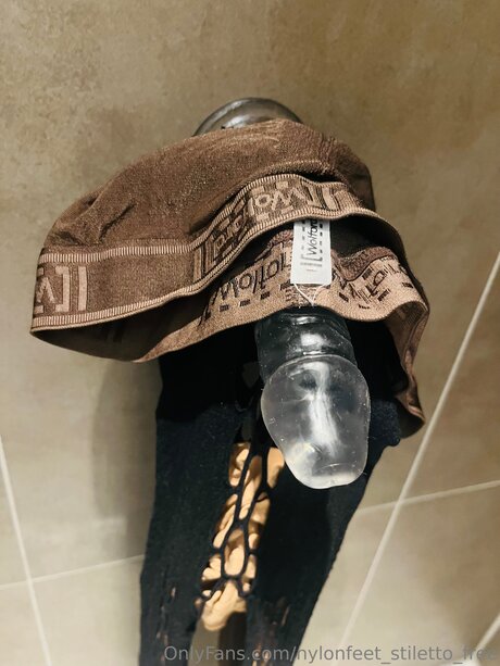 Nylonfeet Stiletto Free schöne nackt fotos