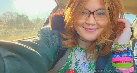 Stephanienlgeorge schauspielerin erotische bilder