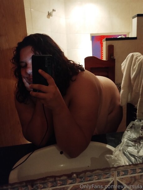 Evilursula sexy nacktheit archiv