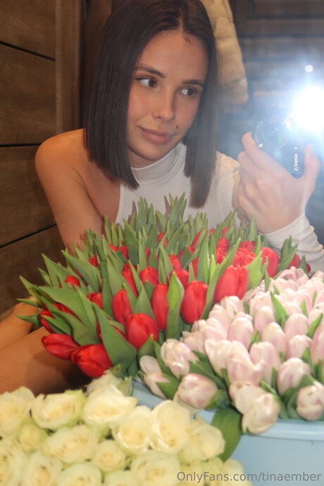Tinaember nackt exklusive bilder