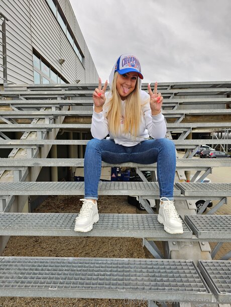 Moniquexo heiße foto