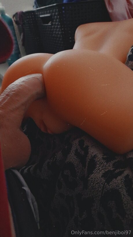 Benjiboixxxfree erwachsene nackt bilder