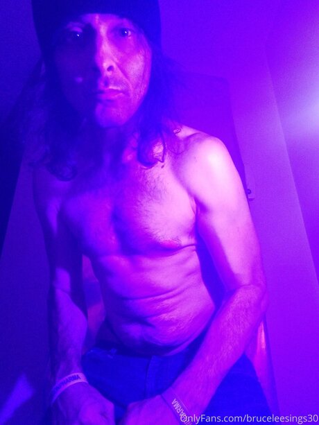 Bruceleesings30 perfekte sexy bild