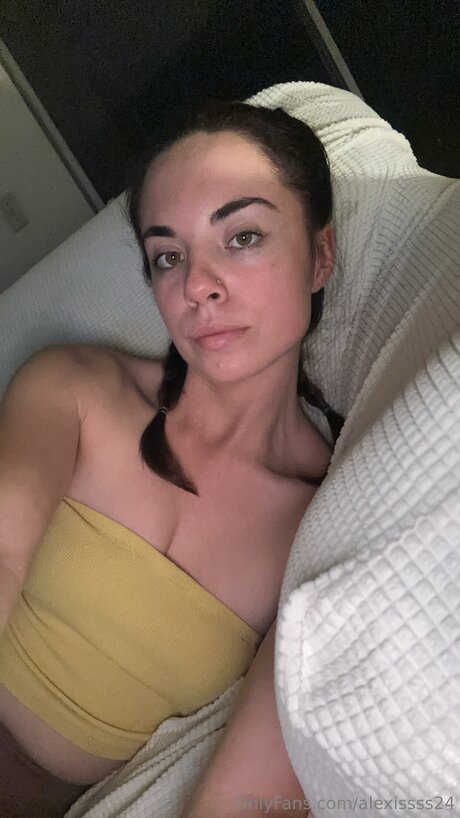 Alexissss24 sexy pornografische foto