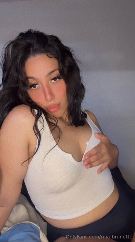 Mia Brunette nacktheit schöne fotos