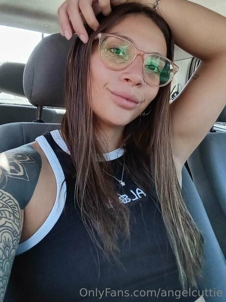 Angelcuttie nacktheit erwachsene archiv