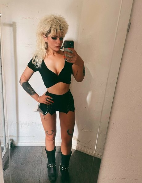 zwerg nackt onlyfans nacktheit hübsche fotos