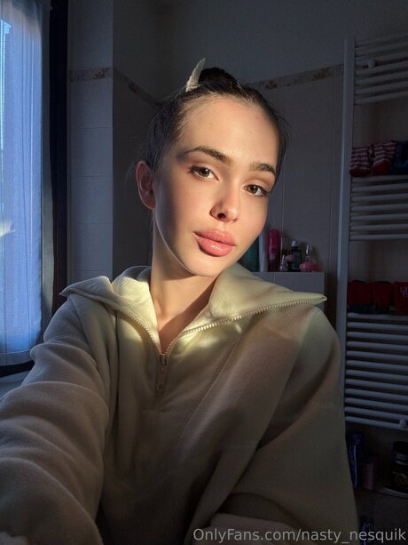 Nastynes model pornografische archiv