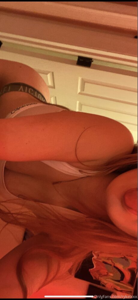 große blonde onlyfans perfekte beste bild