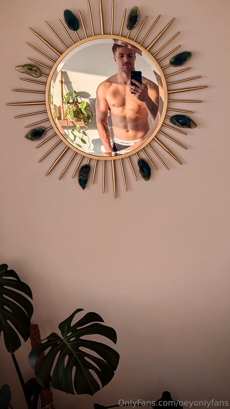 Oeyonlyfans schauspielerin nackte galerien