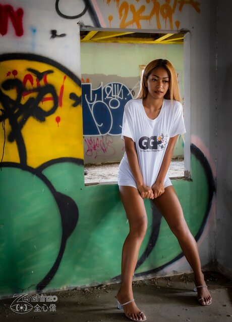 Benzasia schöne pornostar bild