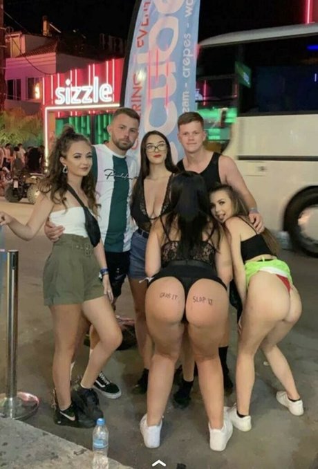 Chloe Kerton schauspielerin nackt archiv