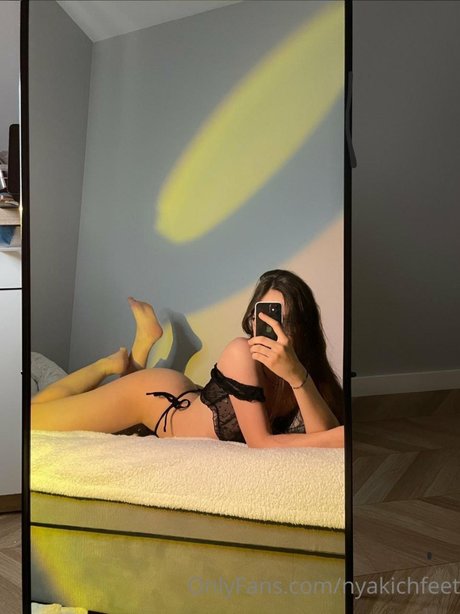 Nyakich top freie archiv