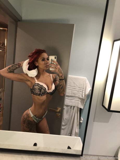 Tori Vikk exklusive sexy archiv