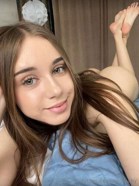 Alic3baby xxx pornografische bilder