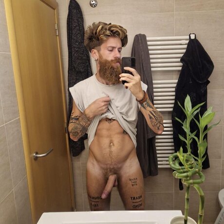 tallgirl onlyfans nacktheit hübsche foto