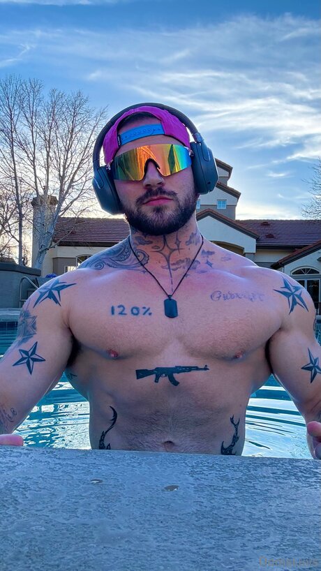 Domsluvz top nackt bild