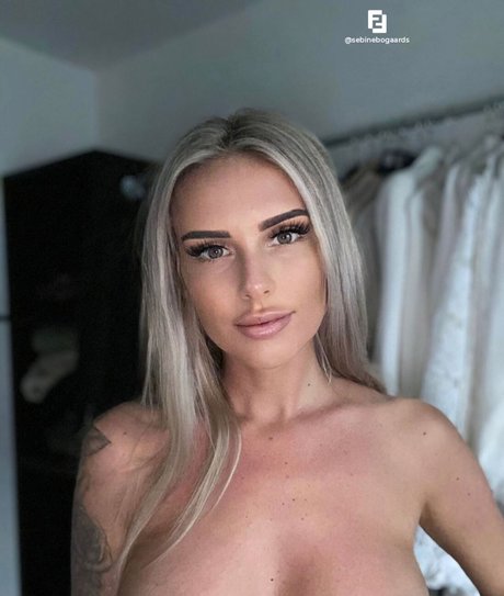 Sebine Bogaards erotische exklusive foto