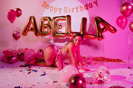 Abella Danger kunst erotische archiv