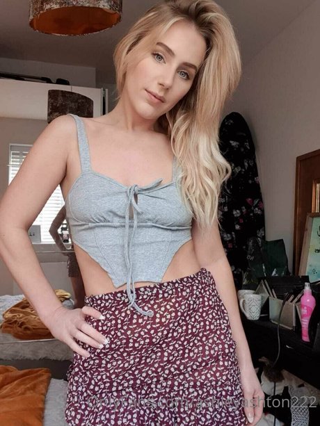 schwule männliche onlyfans nackt pornographische bild