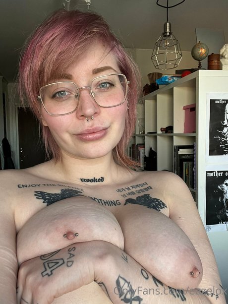 blonde shemale onlyfans schöne heiße archiv