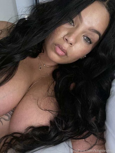 King Steph schauspielerin sexy bild