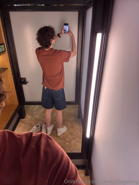 Slimcollegeboy sexy freie fotos